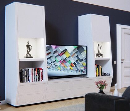 Organisér dit garderobeskab med en bøjlestangsholder