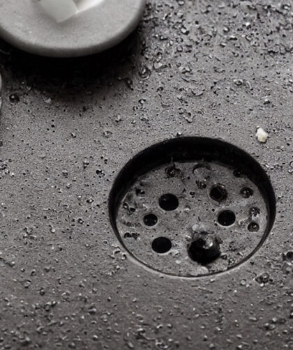 Guide: Sådan rengør du din rørvandlås og undgår lugtgener